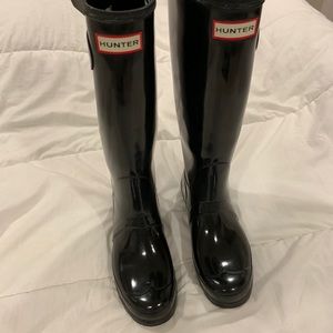Hunter boots - tall glossy black Size 9